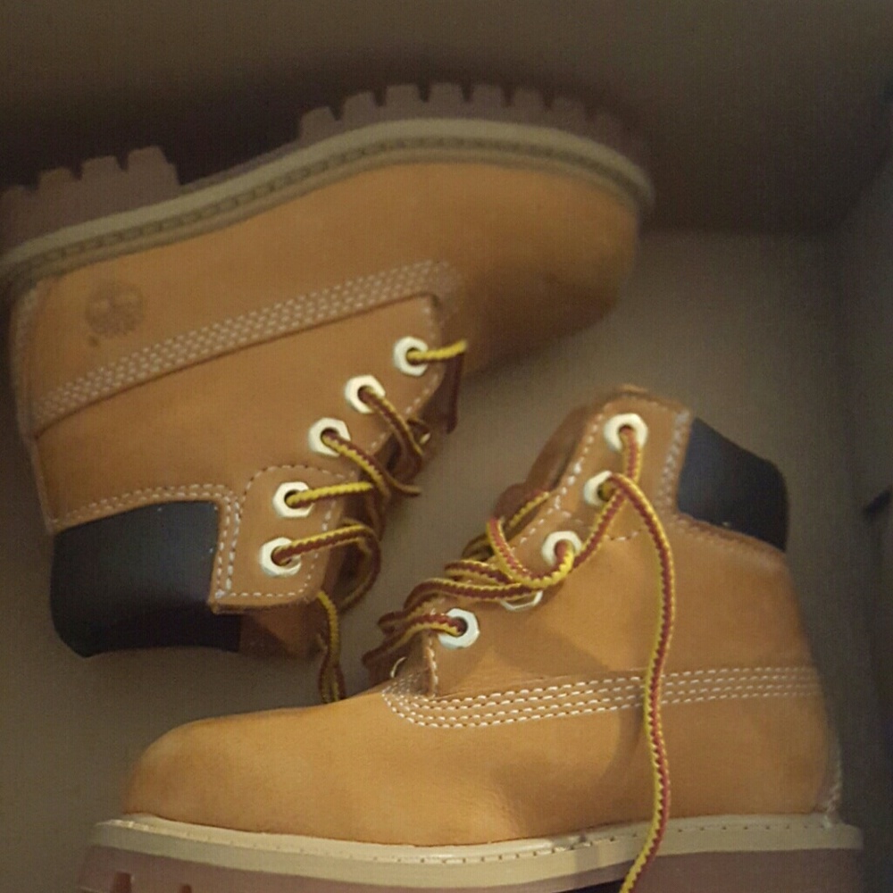 TIMBERLAND boots
