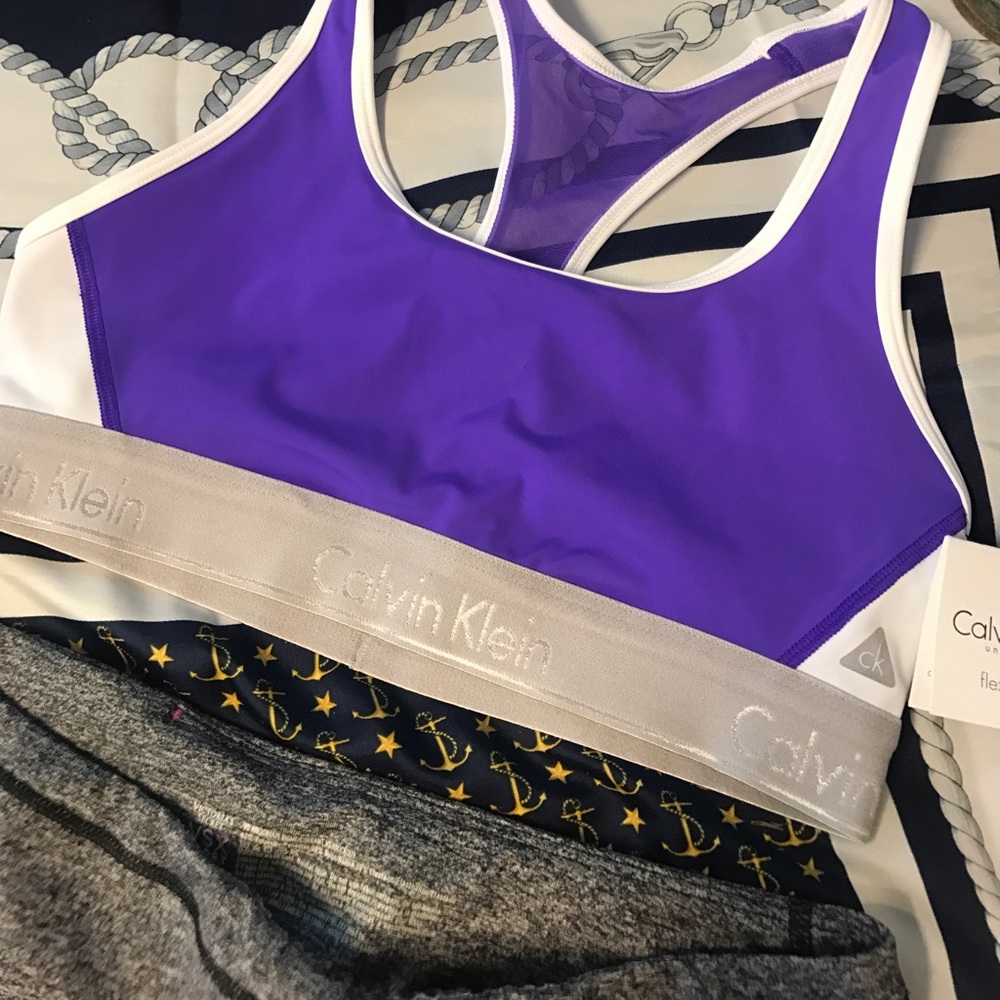 $39 CALVIN KLEIN• holographic racerback sports bra - Picture 1 of 7
