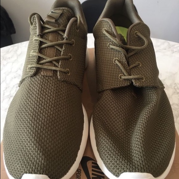 Nike Roshe One Igauna Size 12 Brand New - Picture 2 of 4