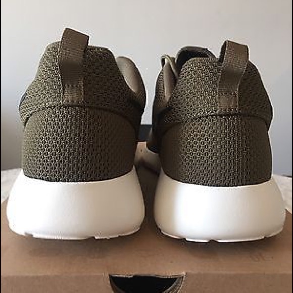 Nike Roshe One Igauna Size 12 Brand New - Picture 3 of 4