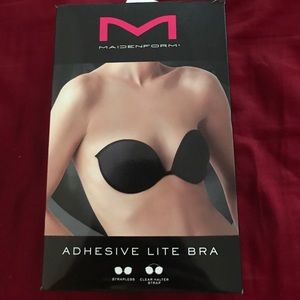Adhesive lite bra