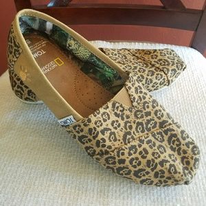 TOMS-National geographic womens shoes