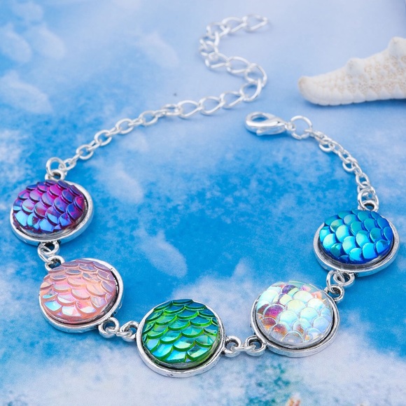 Mermaid Scale Bracelet 🎉Host Pick🎉 - Picture 4 of 5