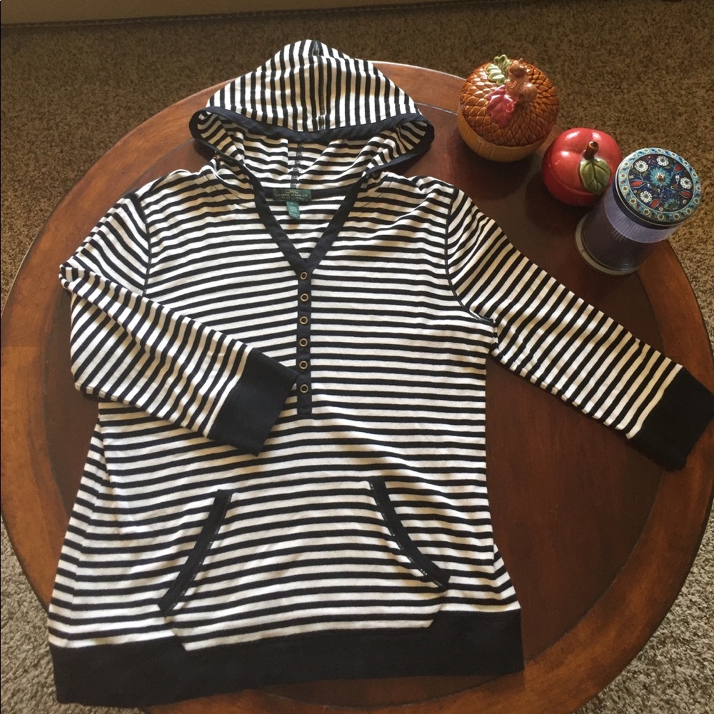 LRL Lauren Jeans Co. hoodie shirt