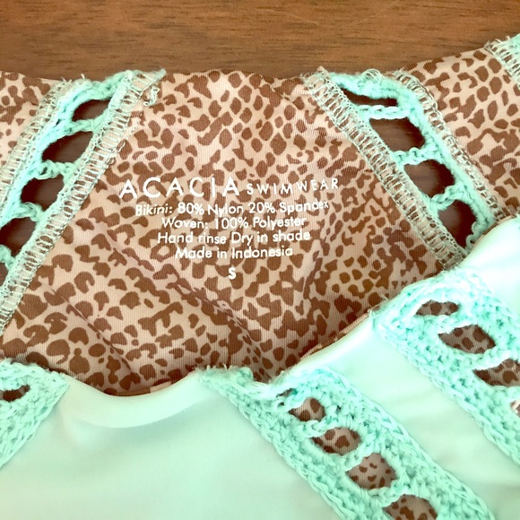 Acacia Cloudbreak bottom and top together. - Picture 3 of 5