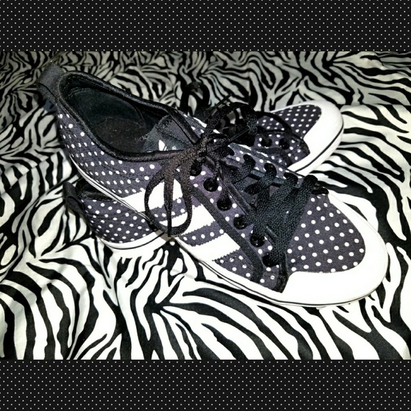 Adidas Shoes - SALE Sz 7.5 Adidas Black polka dot Summer shoes