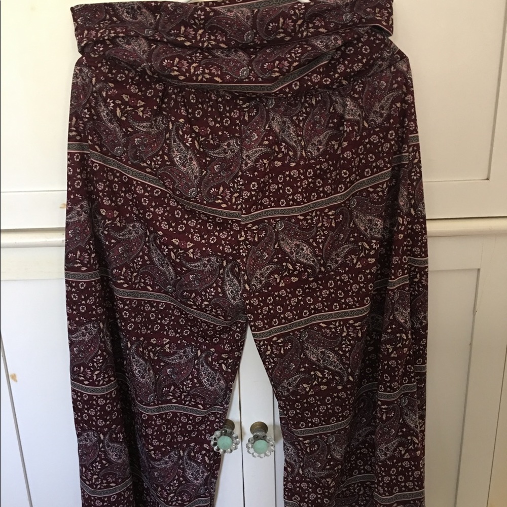 Canary Wide Leg Capri Pants