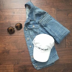 White "Cute, but Psycho" Hat