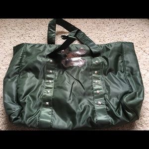 Hello Kitty shoulder bag army green