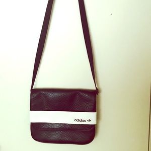 Adidas messenger bag