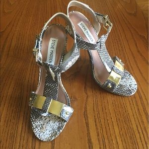Steve Madden Faux Snake Skin T-Strap Sandals