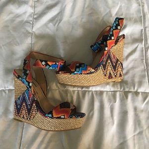 BCBG wedges