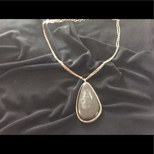 Necklace longer with black stone