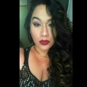 Meet your Posher, Cristina