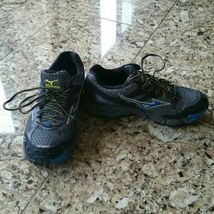 MIZUNO wave cabrakan 2 hiking trail running shoe