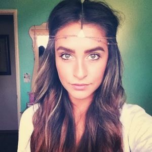 Meet your Posher, Daniela