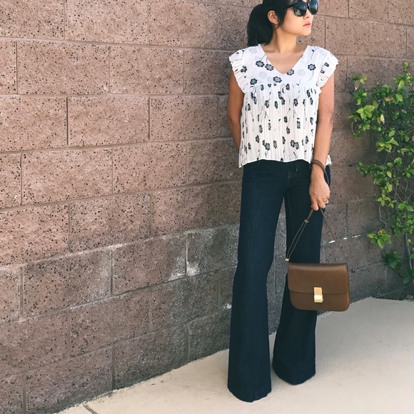 Floral Pleated Ruffled Sleeve Blouse - White - Picture 2 of 5