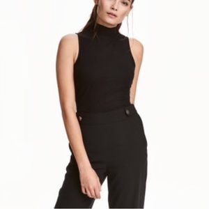 Black turtleneck tank