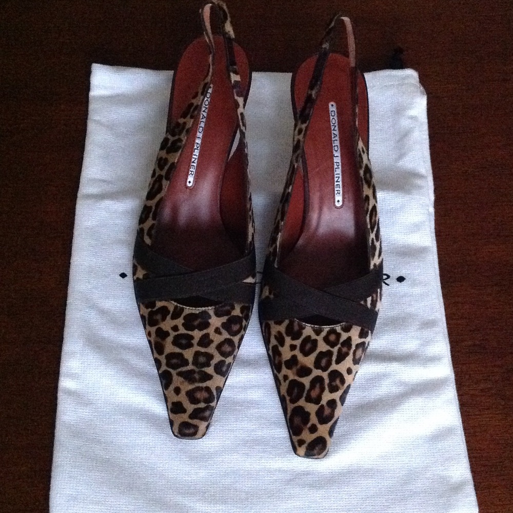 ⚡️Sale⚡️Donald J Pliner slingbacks Beautiful!