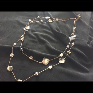 Necklace shortpretty stones