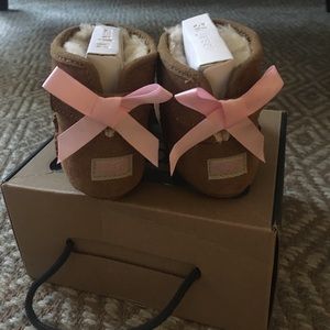 Baby Jesse Bow Ugg Boots