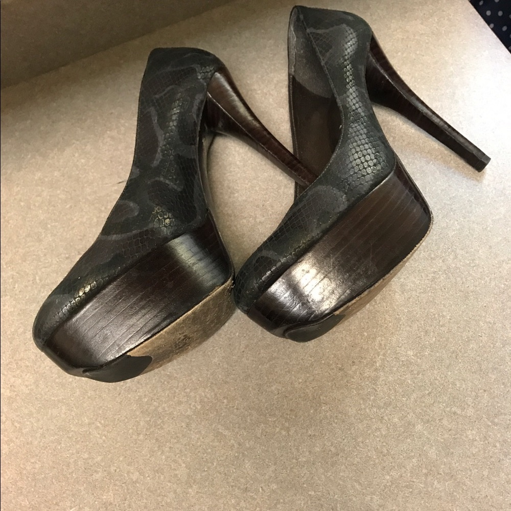 Stuart Weitzman Platform Pump - image 2