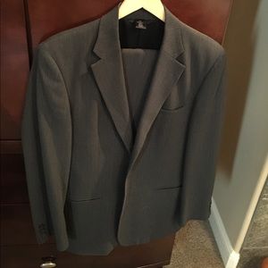 Claiborne Men's 2-Piece Suit