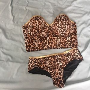 Kardashian Kollection  leopard lingerie set