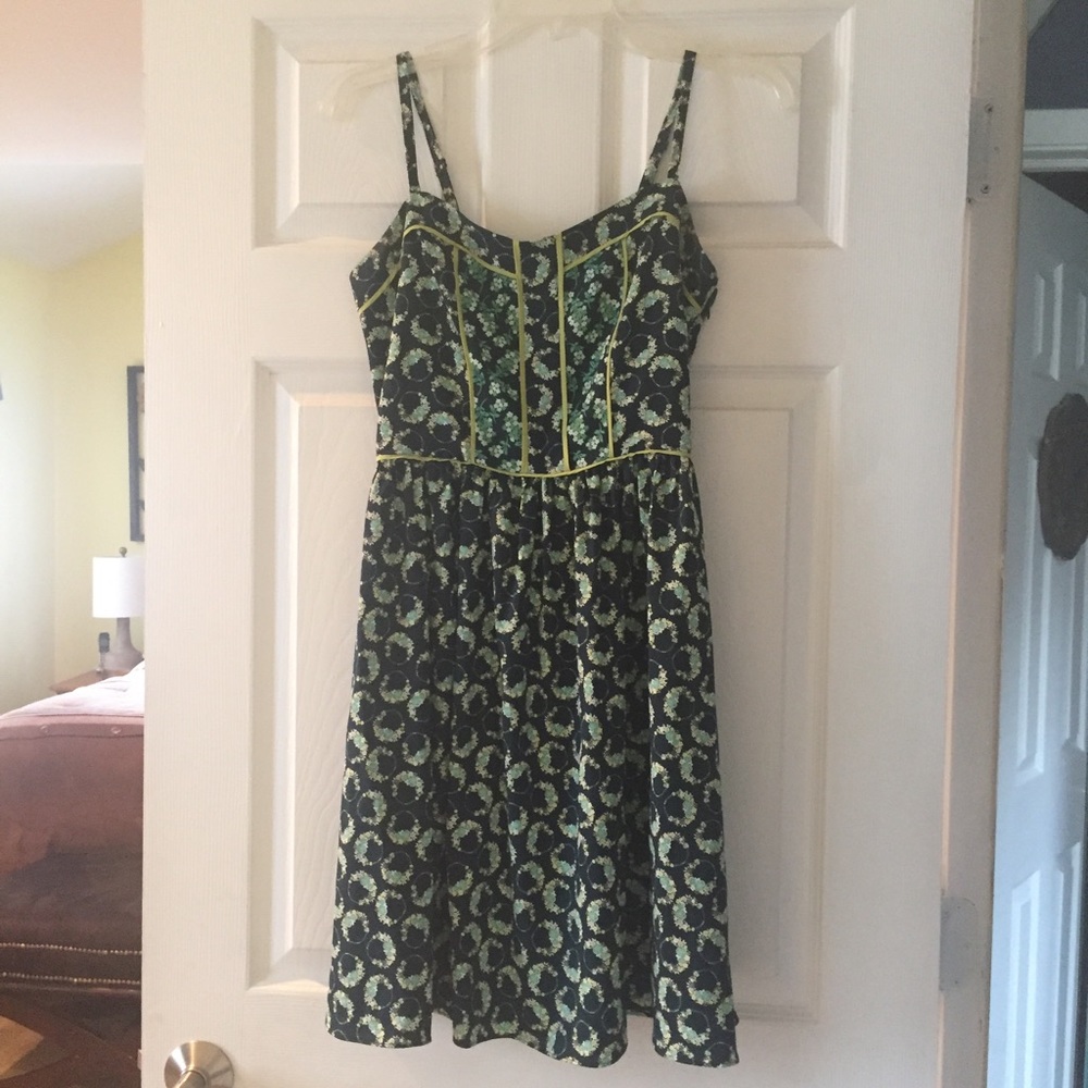 NWOT Lauren Conrad Green Paisley Sundress- Size 2
