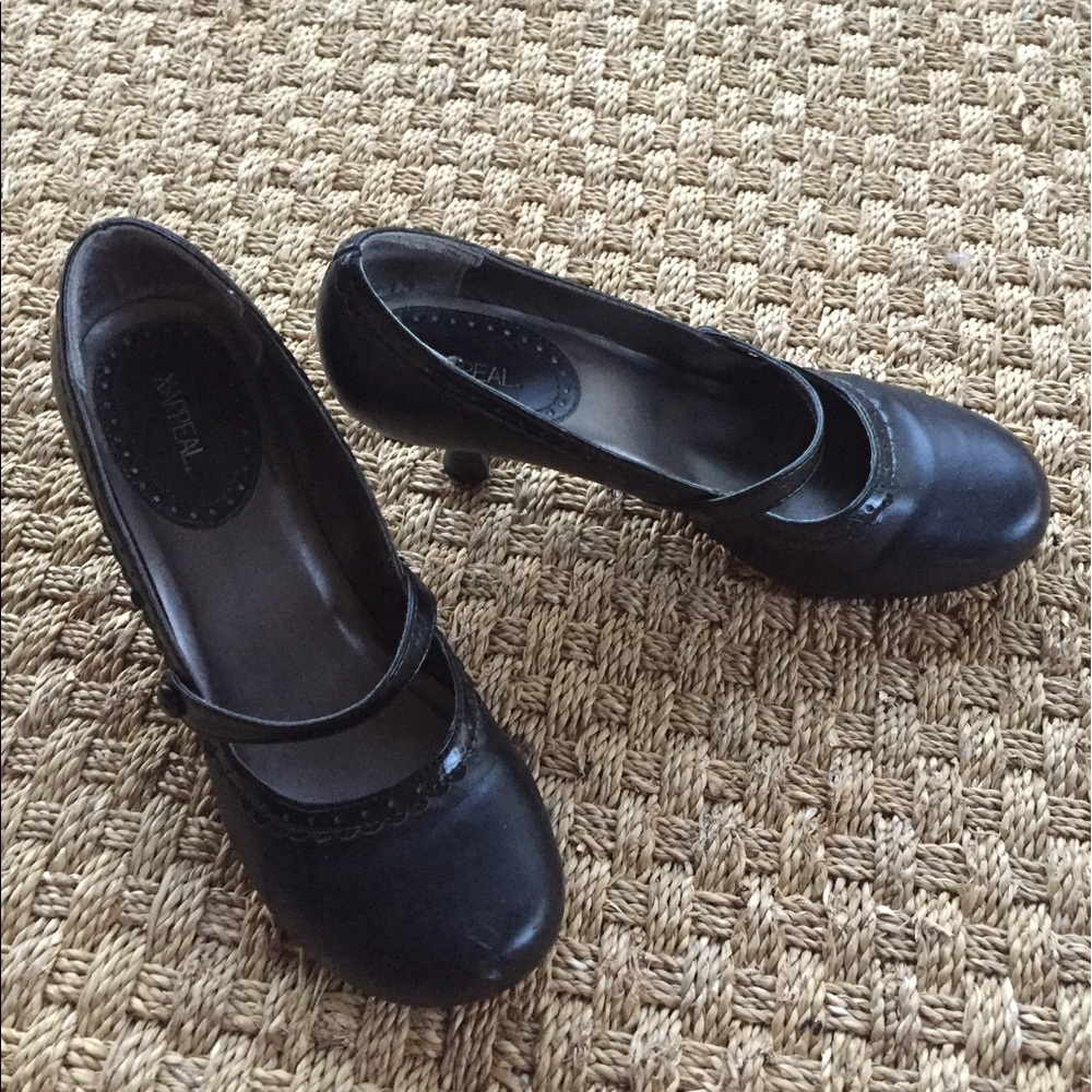 Black Kitten Heels