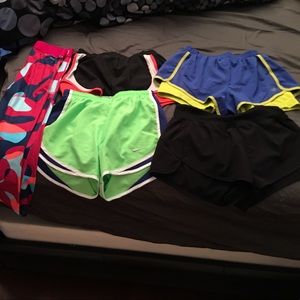 4 Nike bottoms shorts Capri