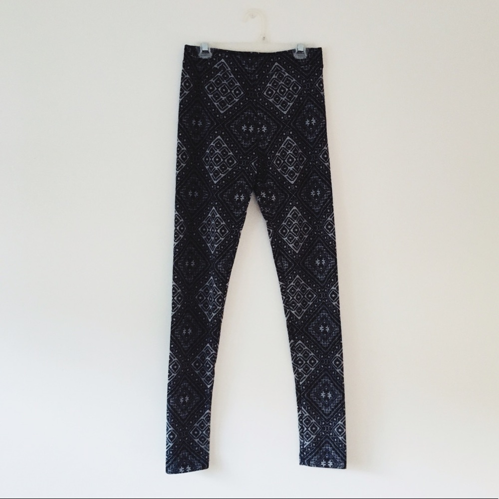 Bethany Mota tribal patterned purple/gray leggings