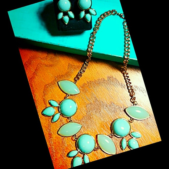 Teal Cabochon Statement Necklace & Earrings Set Gold Tone Chain Jewelry Vintage - Picture 15 of 15