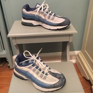 Size 7 Blue and White Nike Air Max 95s - GUC