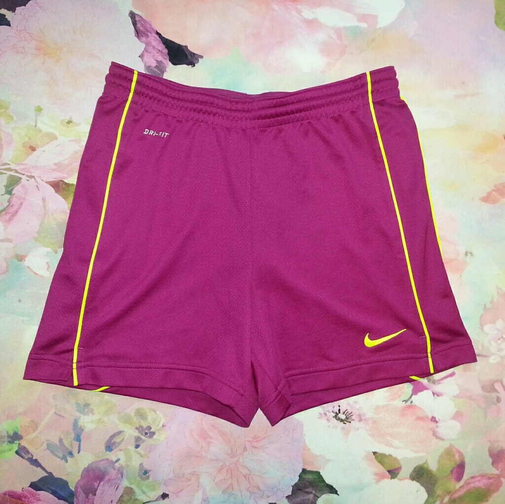 NWT Nike Dry Fit Athletic Shorts XS