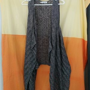 Maurices size 3 sleeveless flyaway cardigan