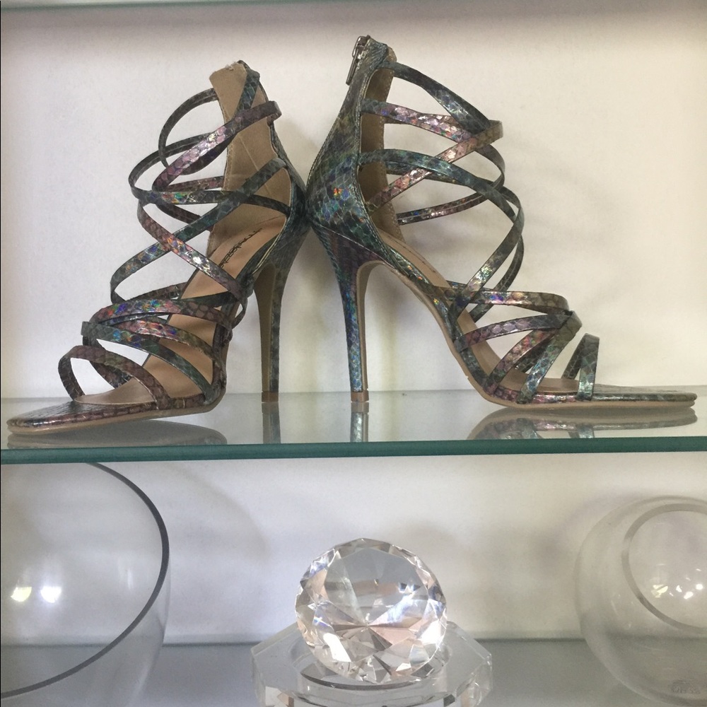 NWOT Sexy Strappy Heel w/ Back Zipper