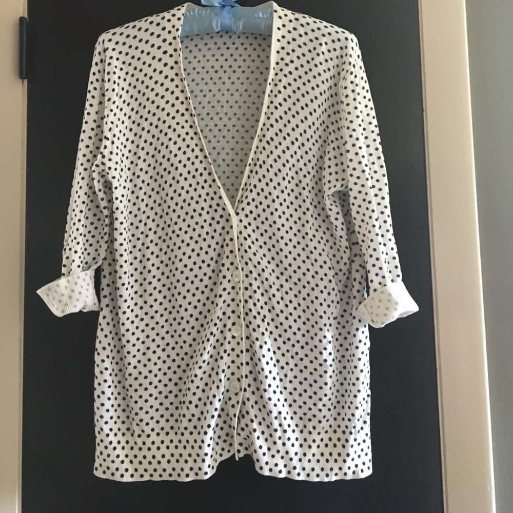 ☀️Gap polka dot cardigan. Light weight.☀️