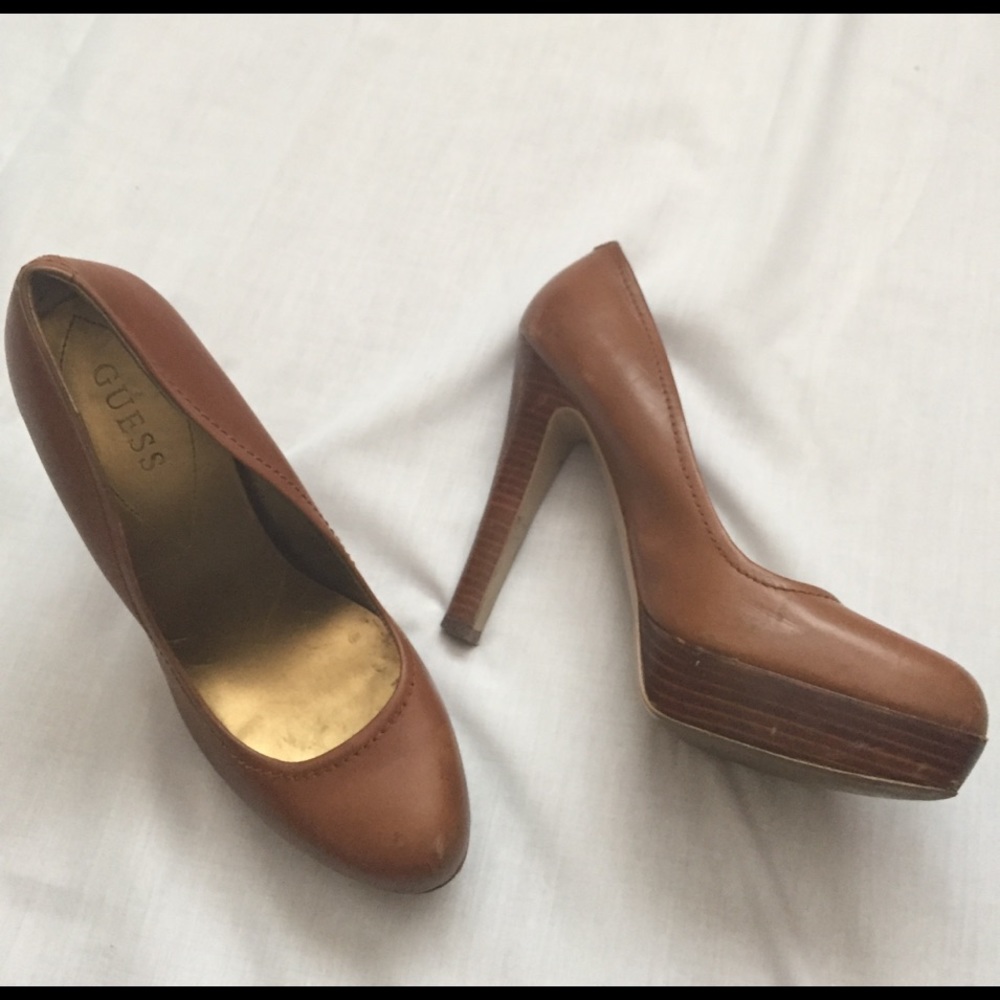 Guess Brown Round Toe Platform Pumps Heels