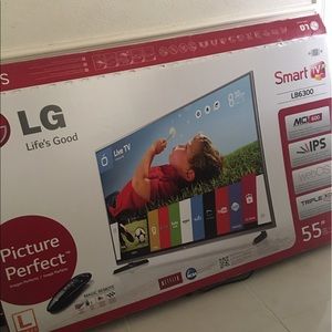 Lg smart tv 55" flat screen black 2016