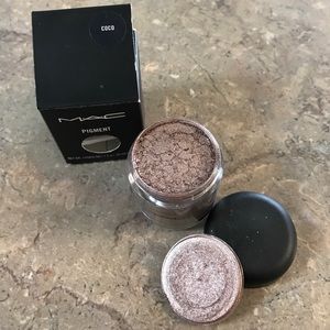 MAC PIGMENT COCO NEW IN ORIGINAL BOX