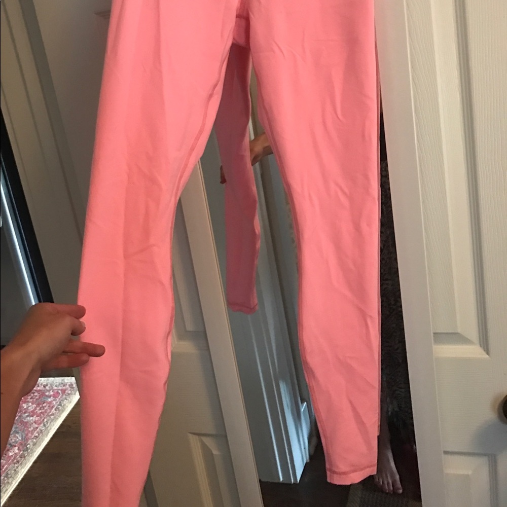 Lululemon - Picture 2 of 2