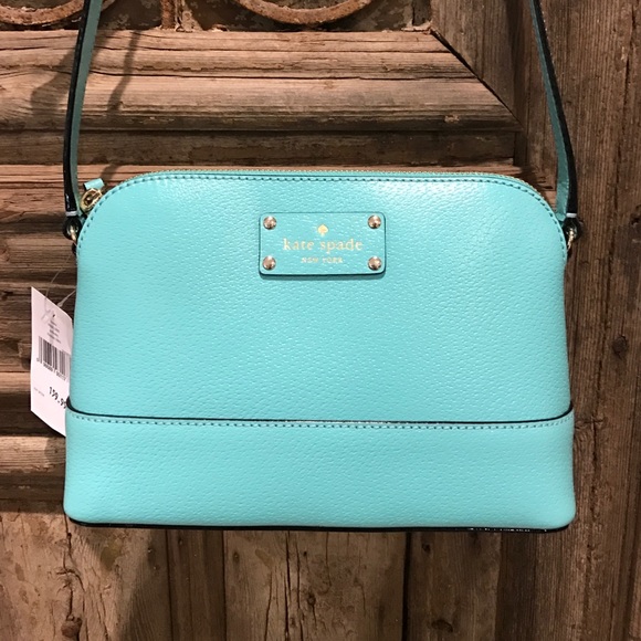 kate spade Handbags - NEW Kate Spade crossbody purse