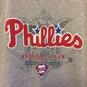 ❤️SALE❤️Philadelphia Phillies Heather Grey T-Shirt