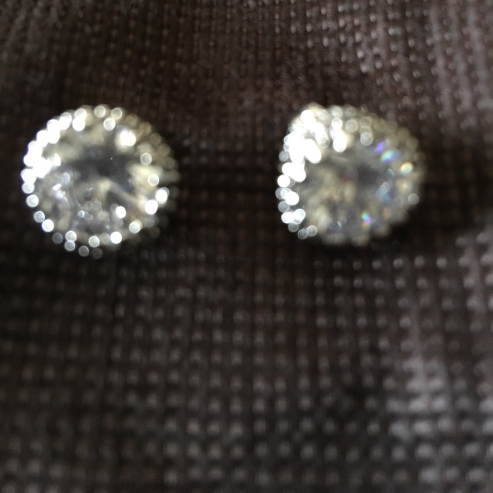 Silver studs with Australian Crystal