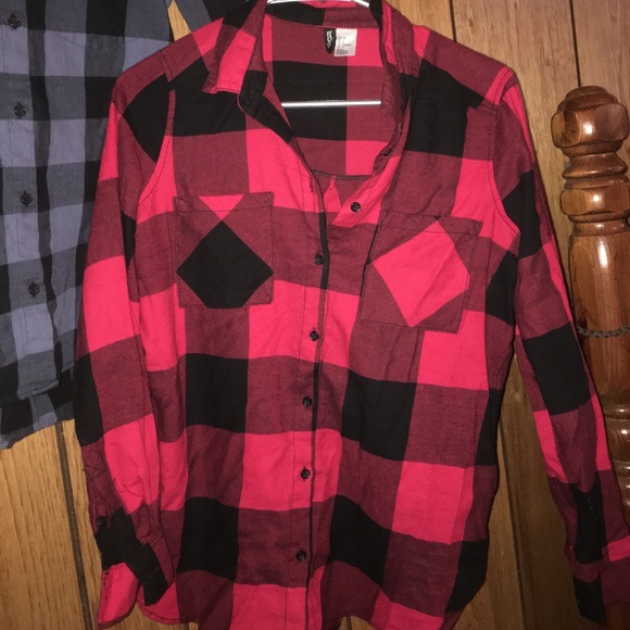 Blue & Red Buffalo Checkered Flannel Shirts - Picture 2 of 3