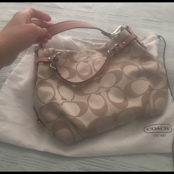 💥 Sale! Authentic Coach Signature bag - Picture 2 of 8