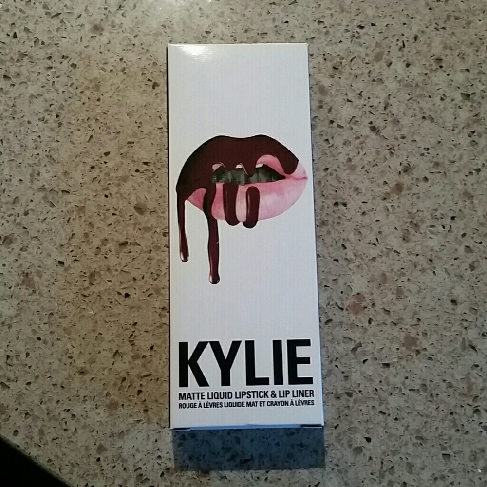 Kylie lip kit Leo Authentic and brand new