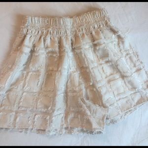 NWT H&M Cream Shorts