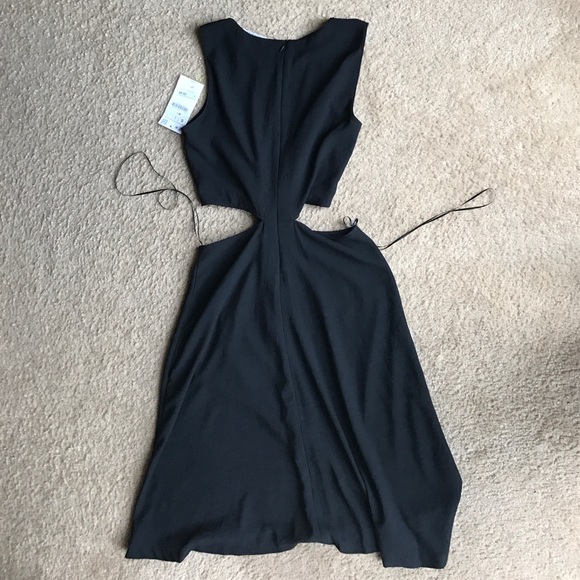 Black dress - Picture 2 of 2